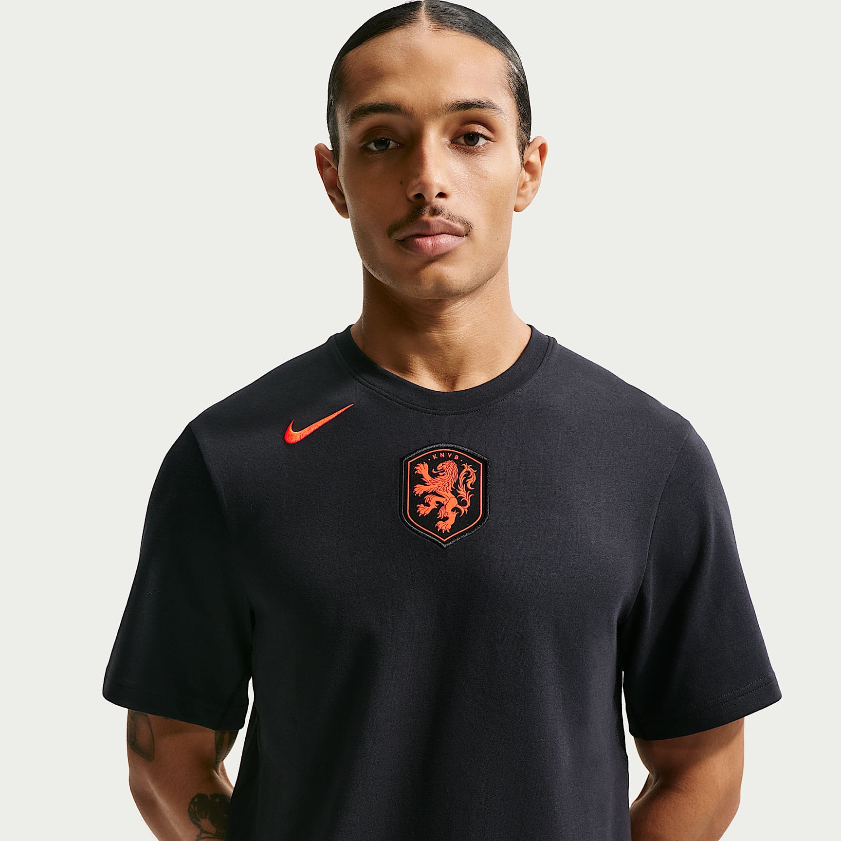 Netherlands Primary Men's Nike Dri-FIT Football T-Shirt. Nike AT